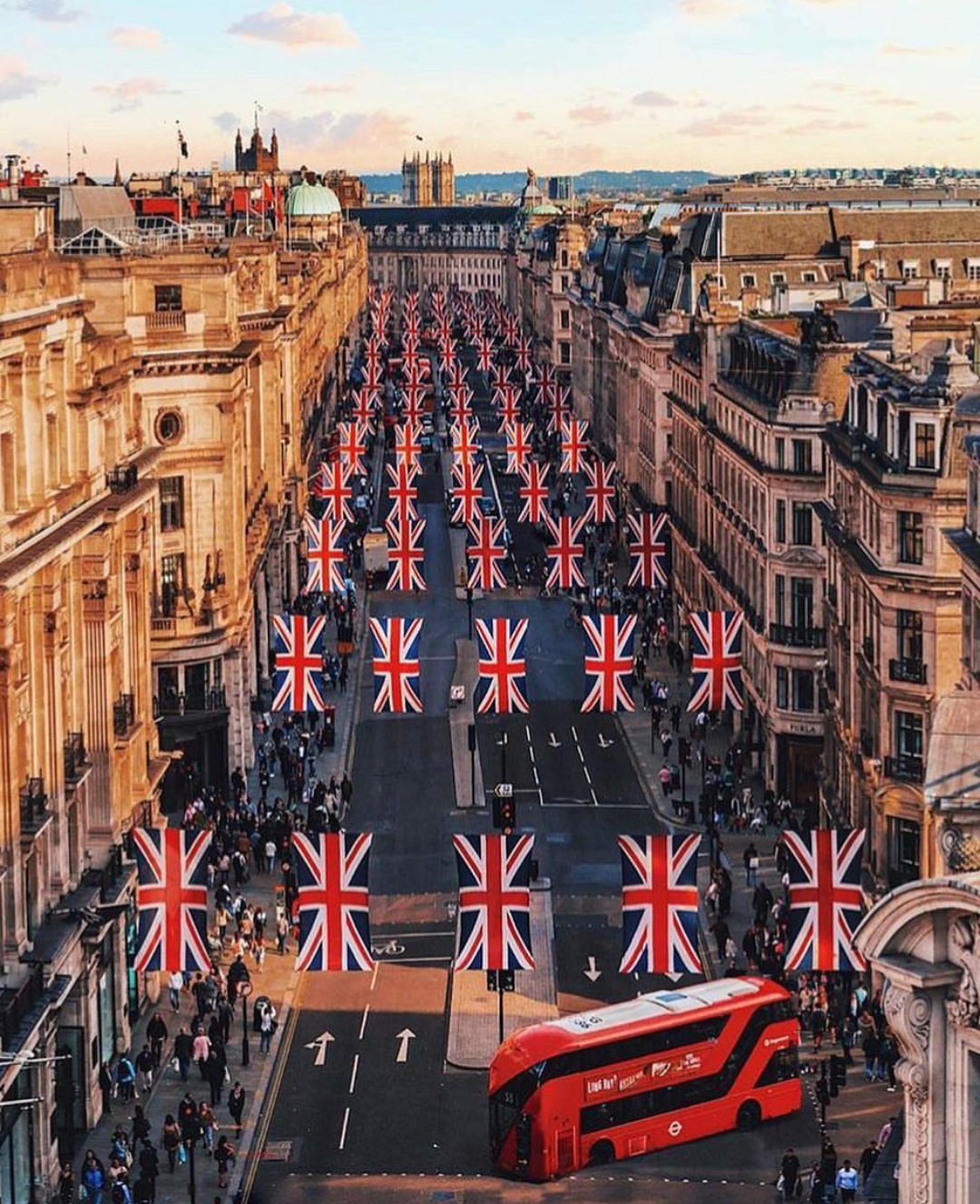 Beautiful London street. - London, Great Britain, The photo, Photographer, Flag, beauty, The street