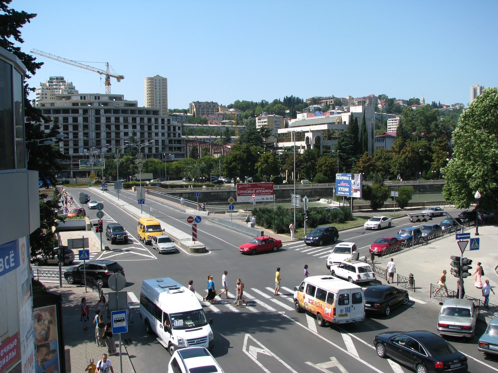 When driving on the green can make you the culprit of an accident at the intersection: we analyze the legislative nuance - Auto, Traffic rules