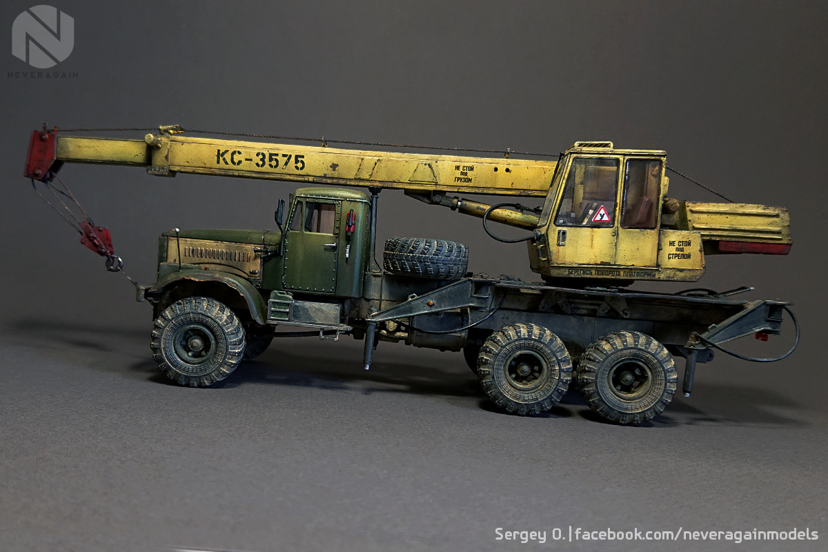 Truck crane KS-3575 (255B1) in scale 1:43 - My, Modeling, Stand modeling, Truck crane, Scale model, 1:43, , Kraz, Longpost