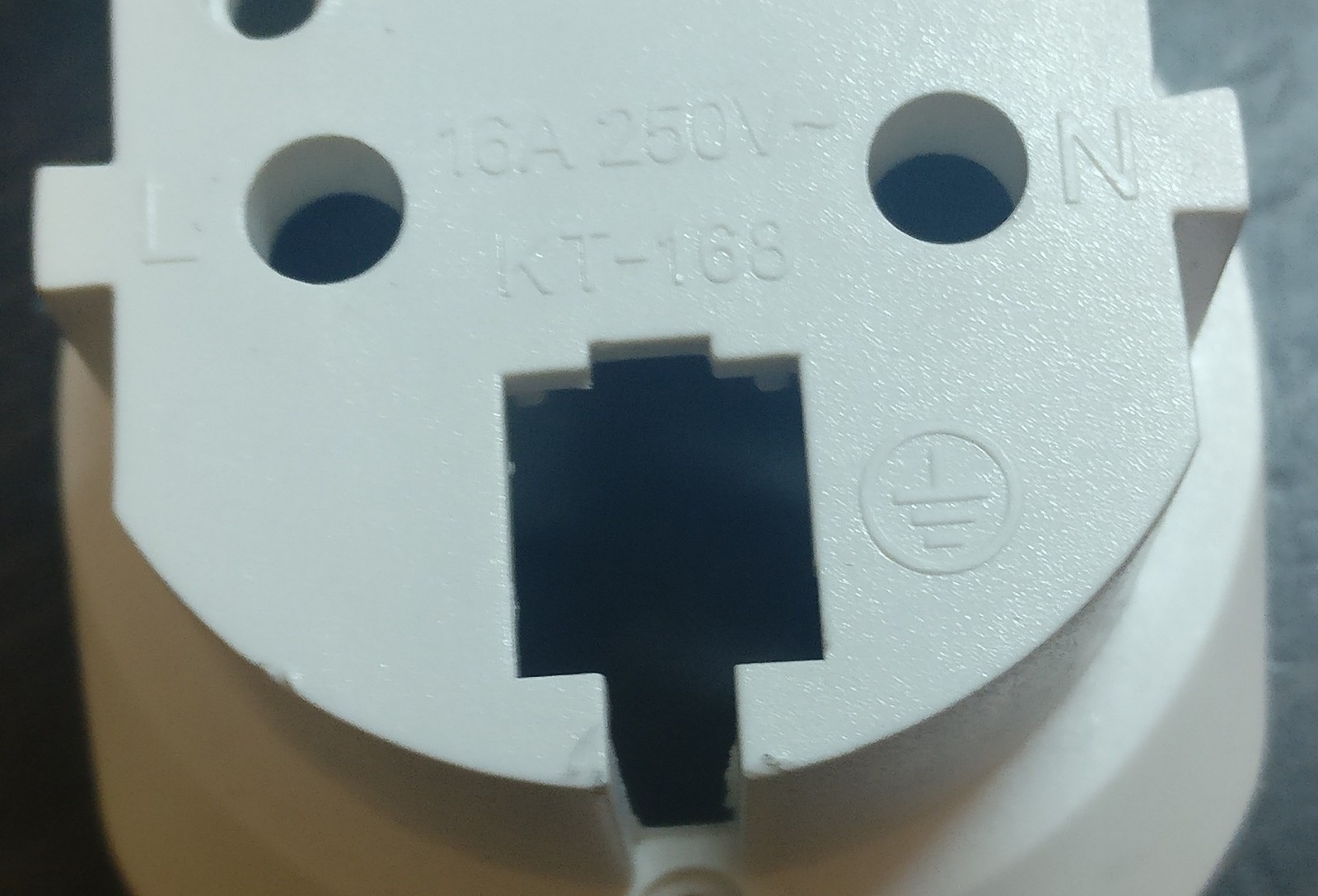 Do not use poor quality adapters - My, Electrician, Electricity, Fire, Longpost