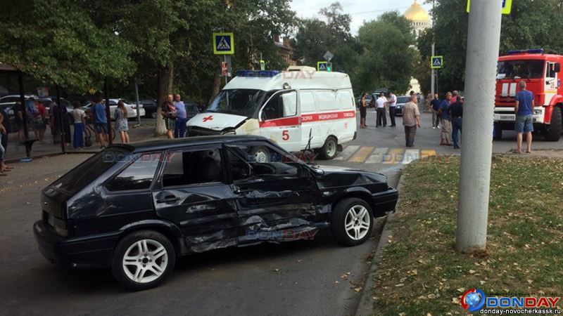 In an accident with an ambulance, they are trying to make the driver of the joint venture guilty !!! - My, Road accident, Ambulance, Racer, , Longpost, Video, Negative, Novocherkassk, No rating, Racers