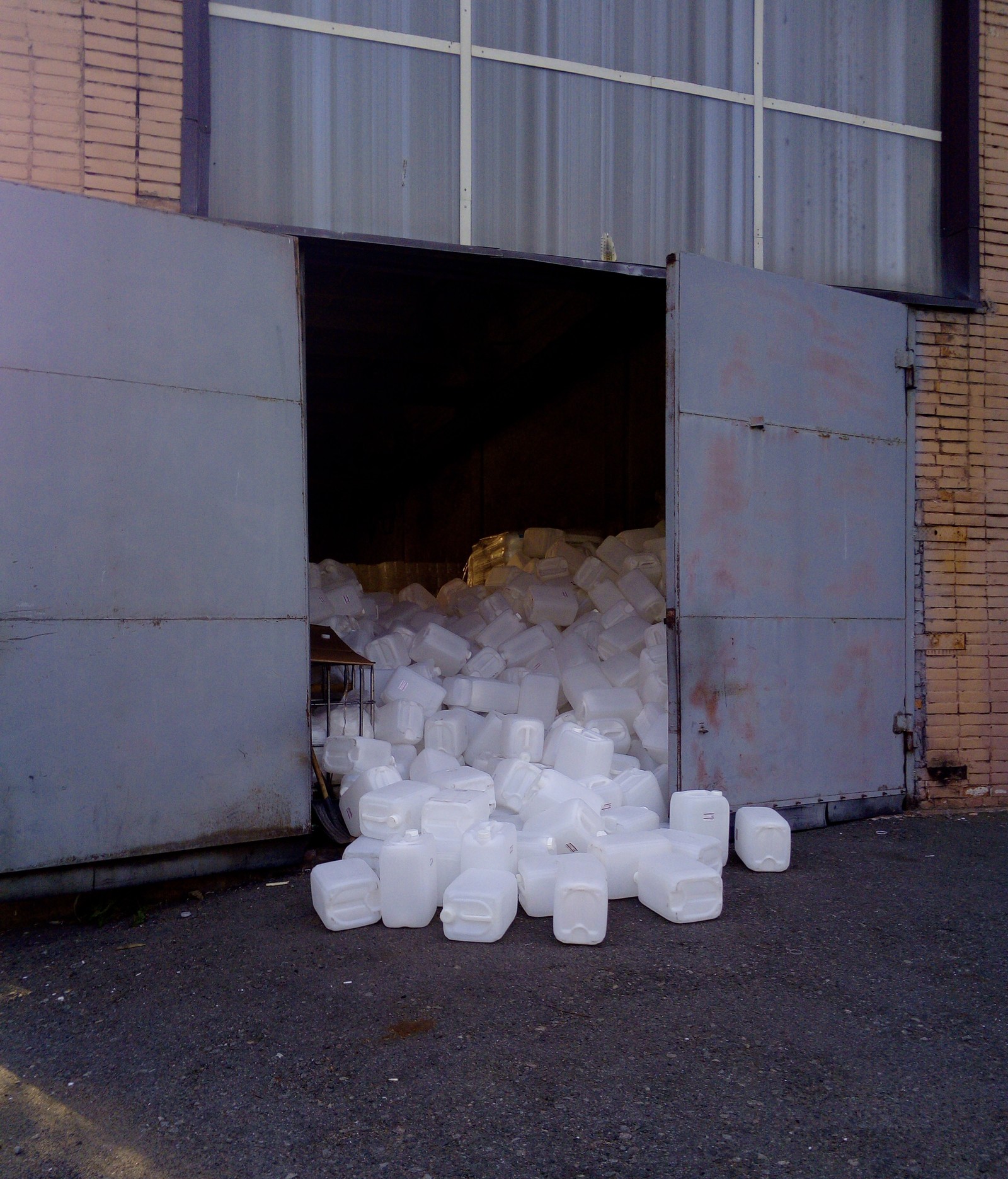 Oops... - Canister, Blockage, Warehouse