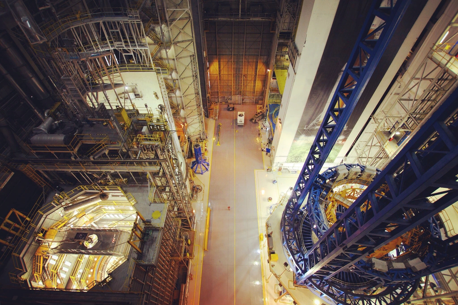 Tooling for the final assembly of SLS hydrogen and oxygen tanks. - NASA, Sls, Booster Rocket, Space