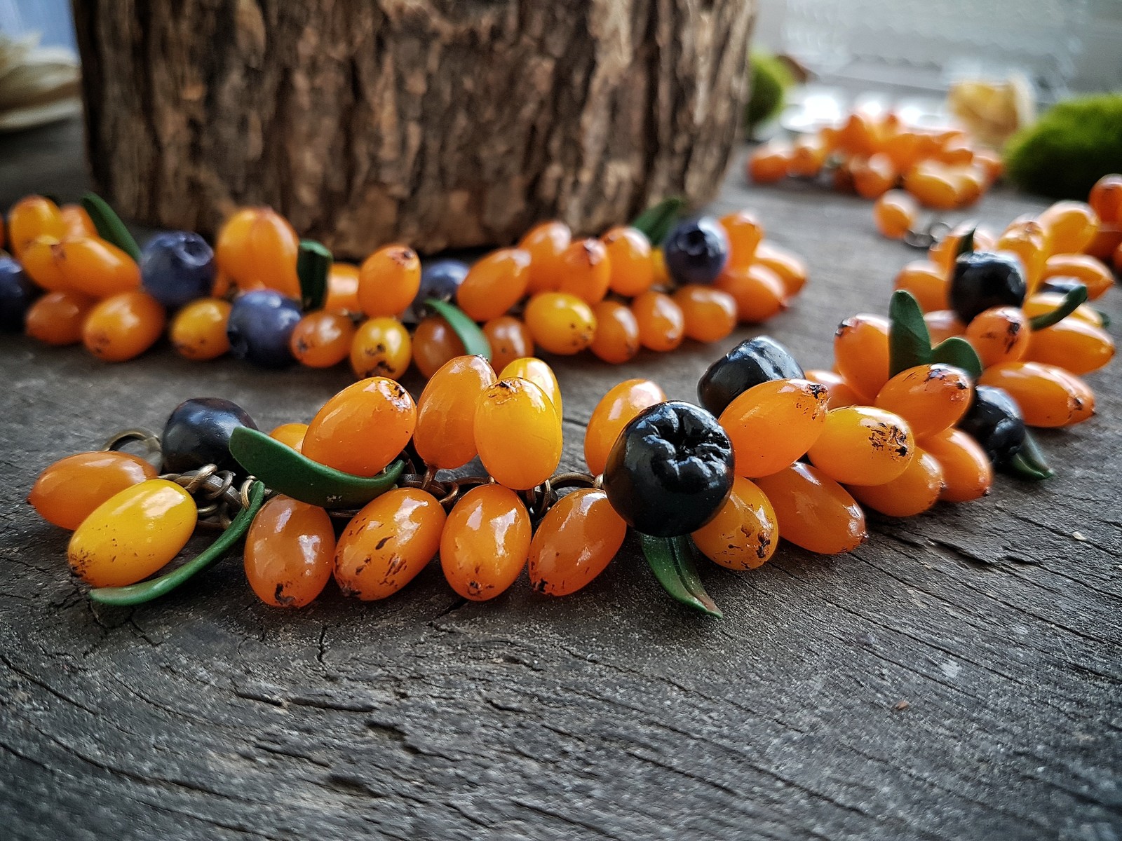 Sea buckthorn from polymer clay. - My, Sea buckthorn, Polymer clay, Needlework without process, Decoration, Longpost