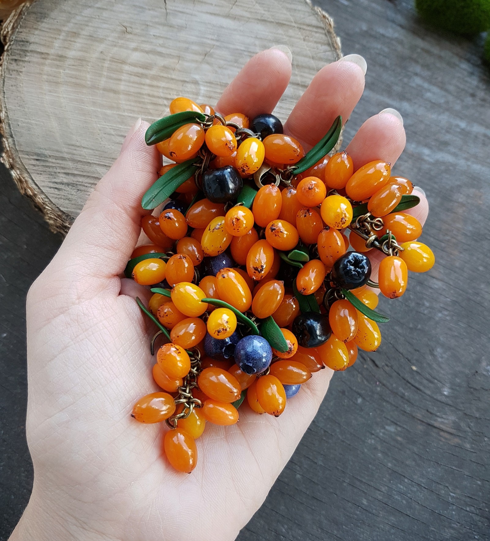 Sea buckthorn from polymer clay. - My, Sea buckthorn, Polymer clay, Needlework without process, Decoration, Longpost