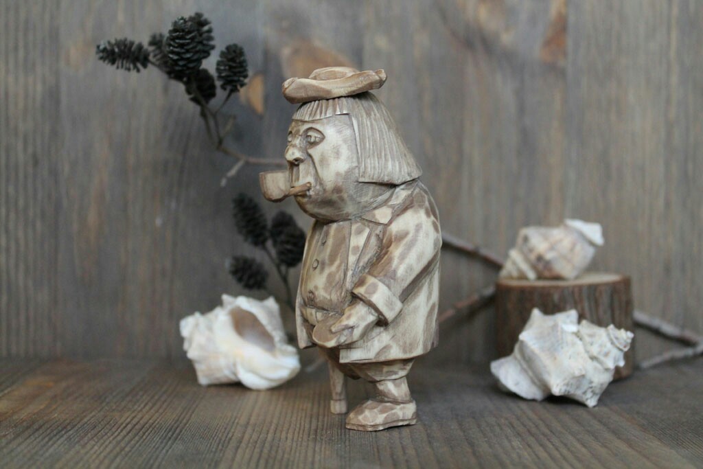 Pirate John Silver. Wood figurine. - My, First post, Wood carving, Treasure Island, Longpost