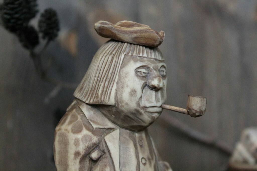 Pirate John Silver. Wood figurine. - My, First post, Wood carving, Treasure Island, Longpost