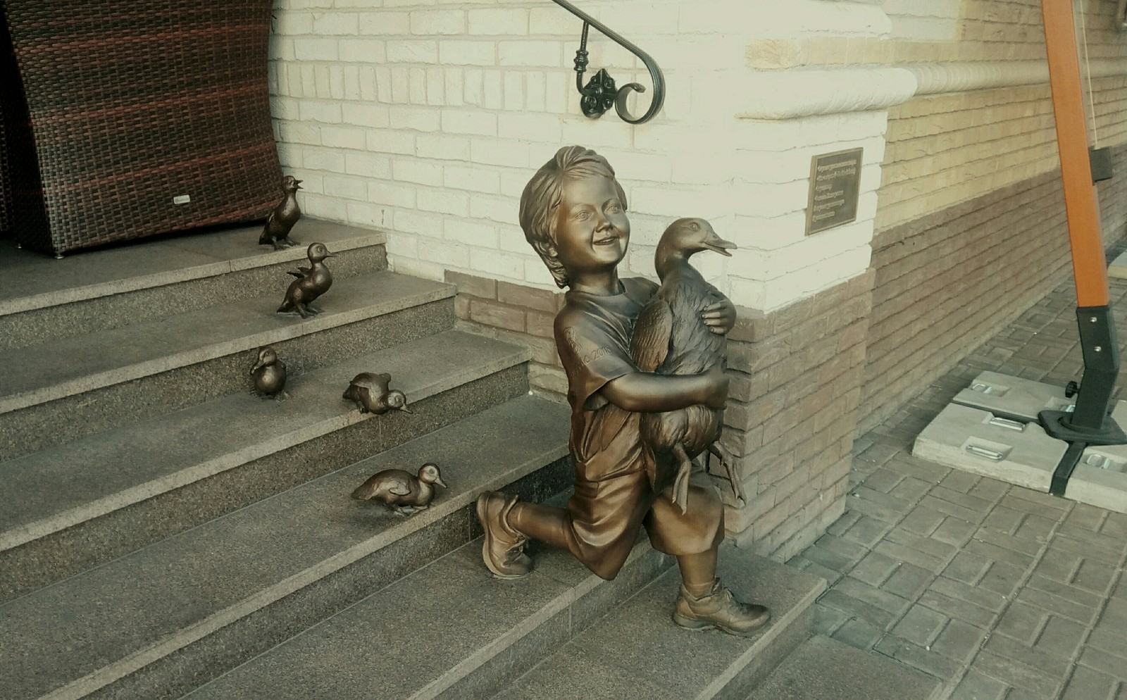 duck thief - My, Duck, Thief, The statue, The photo, Sculpture