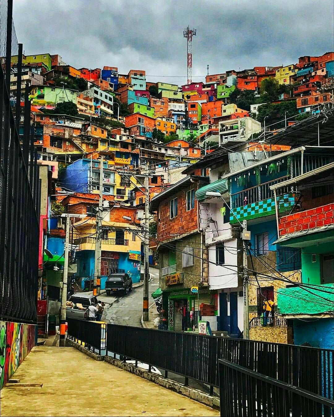 Birthplace of Pablo Escobar, slums of Medellin, Colombia. - Crime, Colombia, Interesting, Town, The photo, Crime, Poverty, Longpost