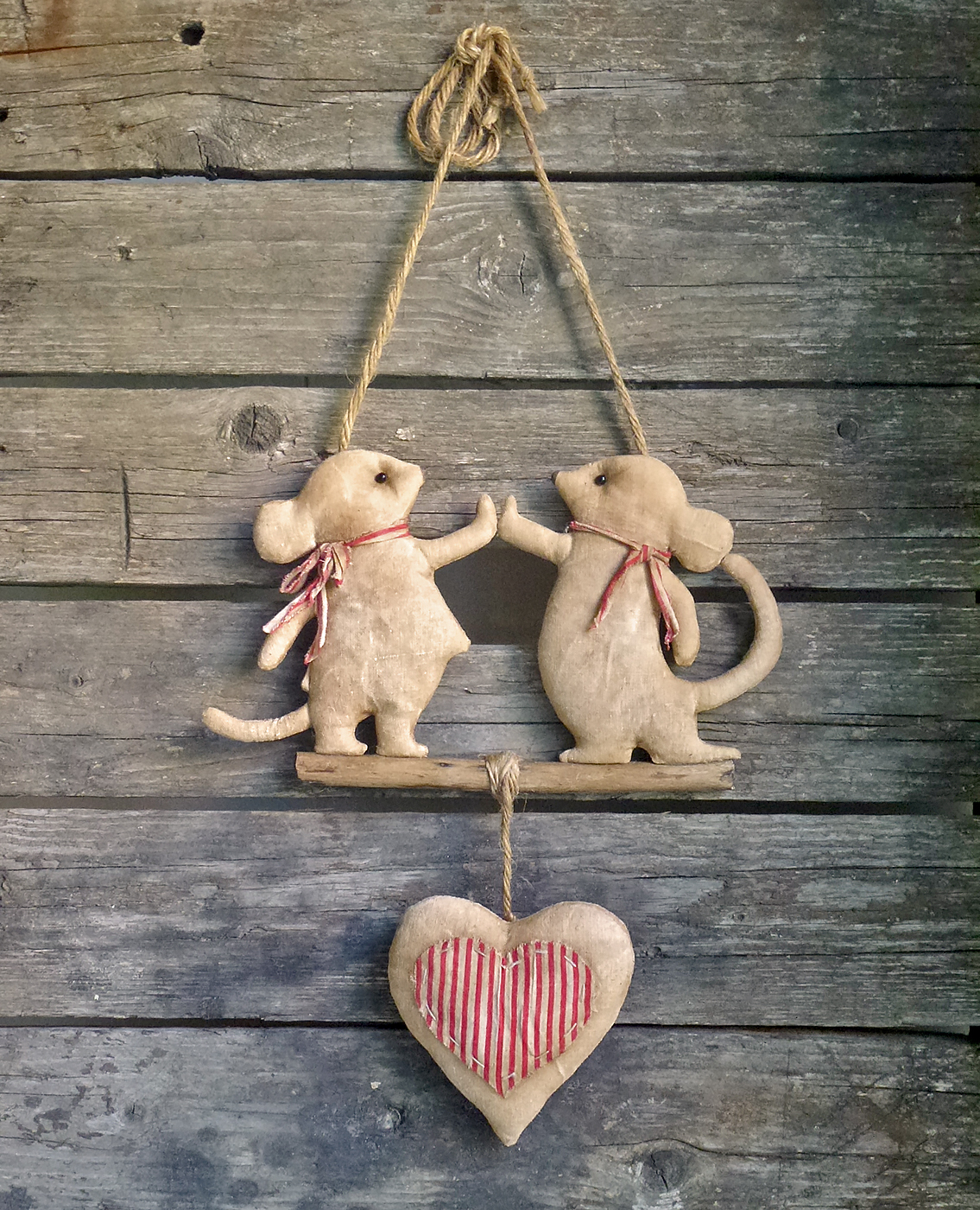 Cat from home - mice dance. These are the mice I got. Cloth, coffee, cinnamon, let's dance? - My, Needlework without process, Needlework, Mouse, Heart, Suspension, My