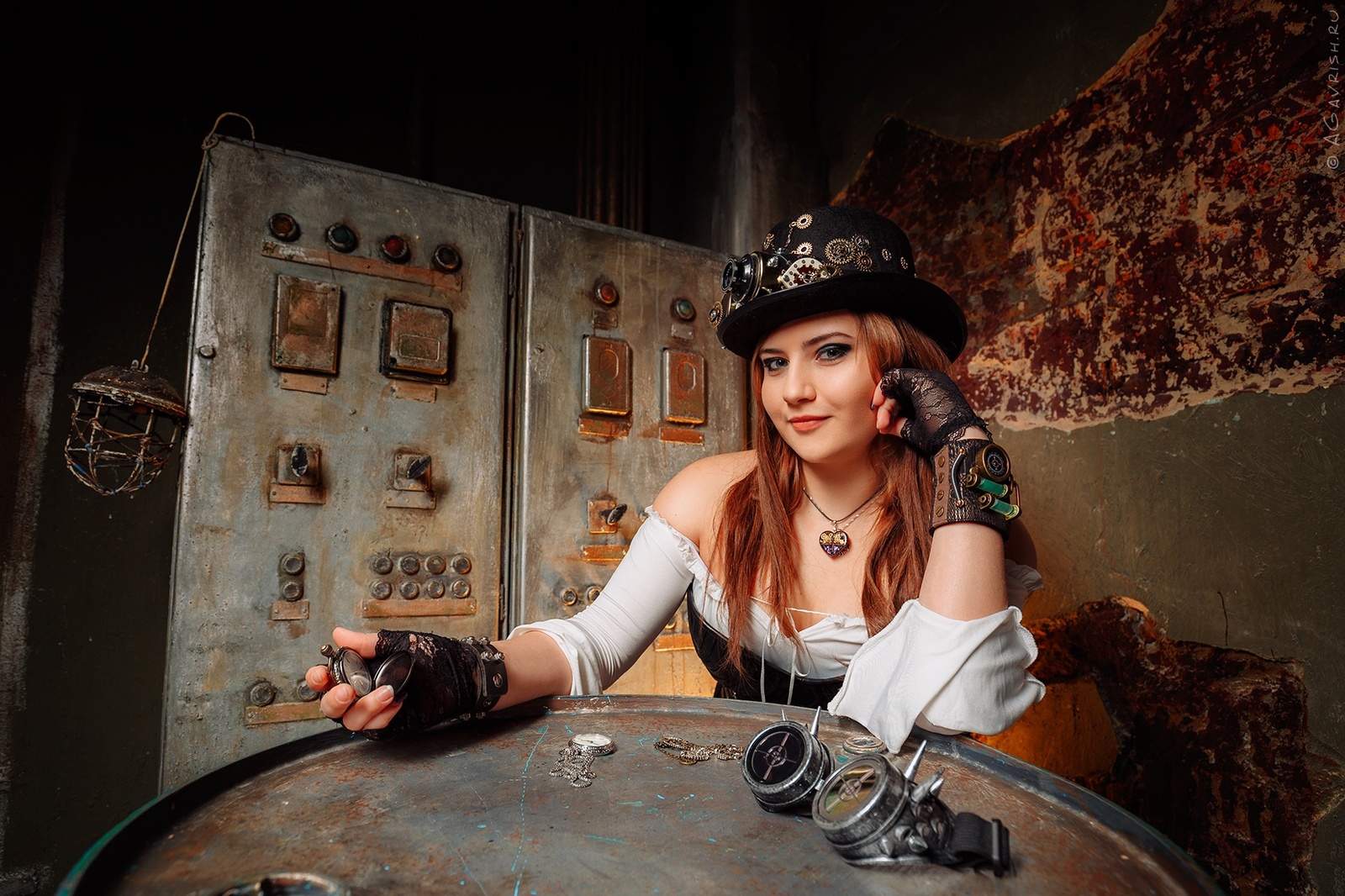 mechanical heart - My, Heart, Steampunk, Pendant, PHOTOSESSION, Beautiful girl, Handmade, The photo, Models, Longpost