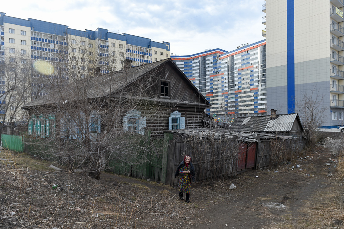 Блеск и нищета - Контраст, Черное и белое, Нищета