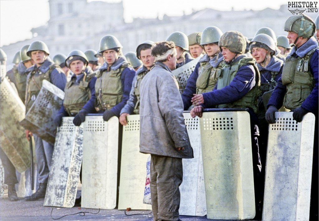 Фото Москвы 25 лет назад - История, Москва, 1993, Путч, Борис Ельцин, Беспорядки, Фотоистория, Длиннопост