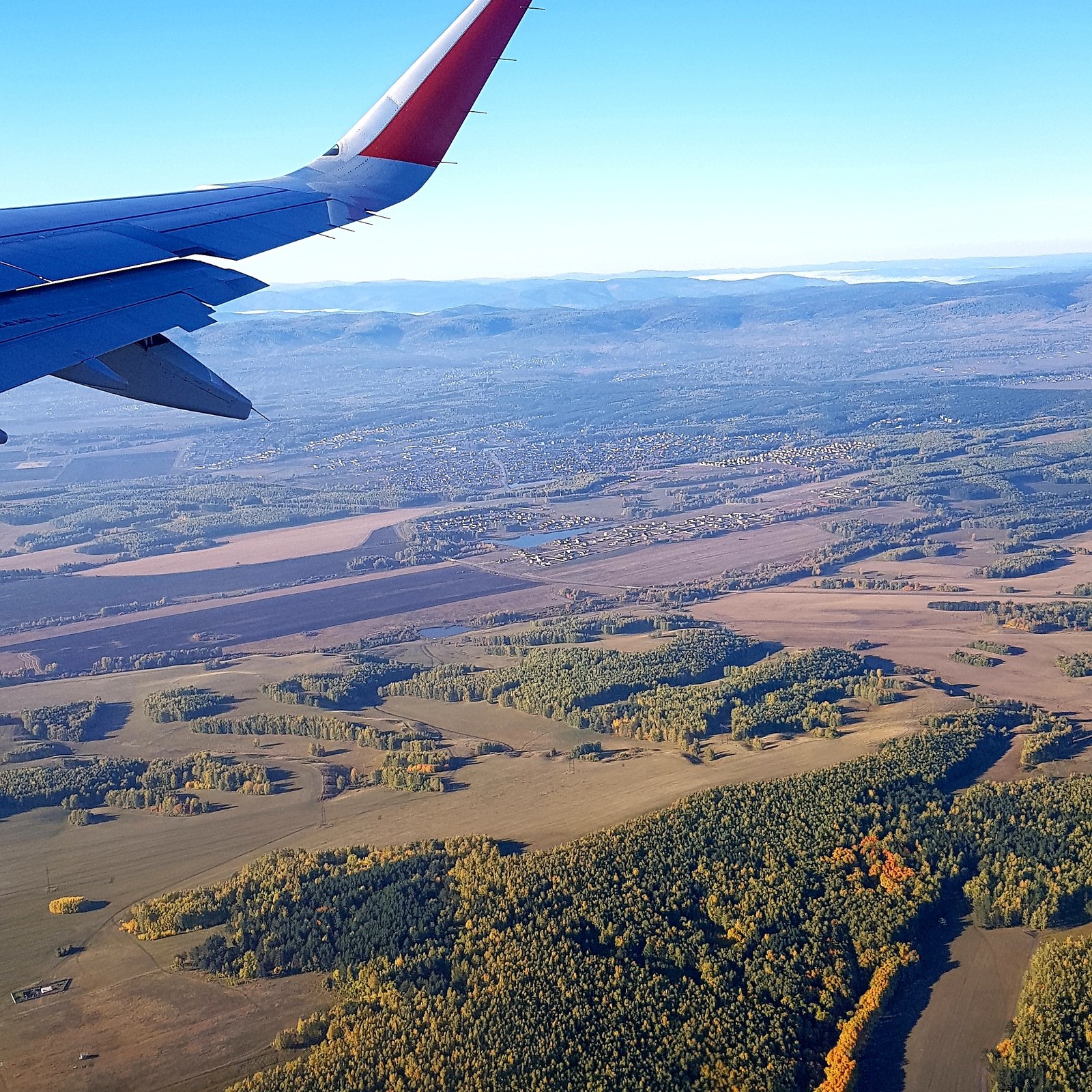 Красноярск осенью. - Моё, Красноярск, Самолет, Небо