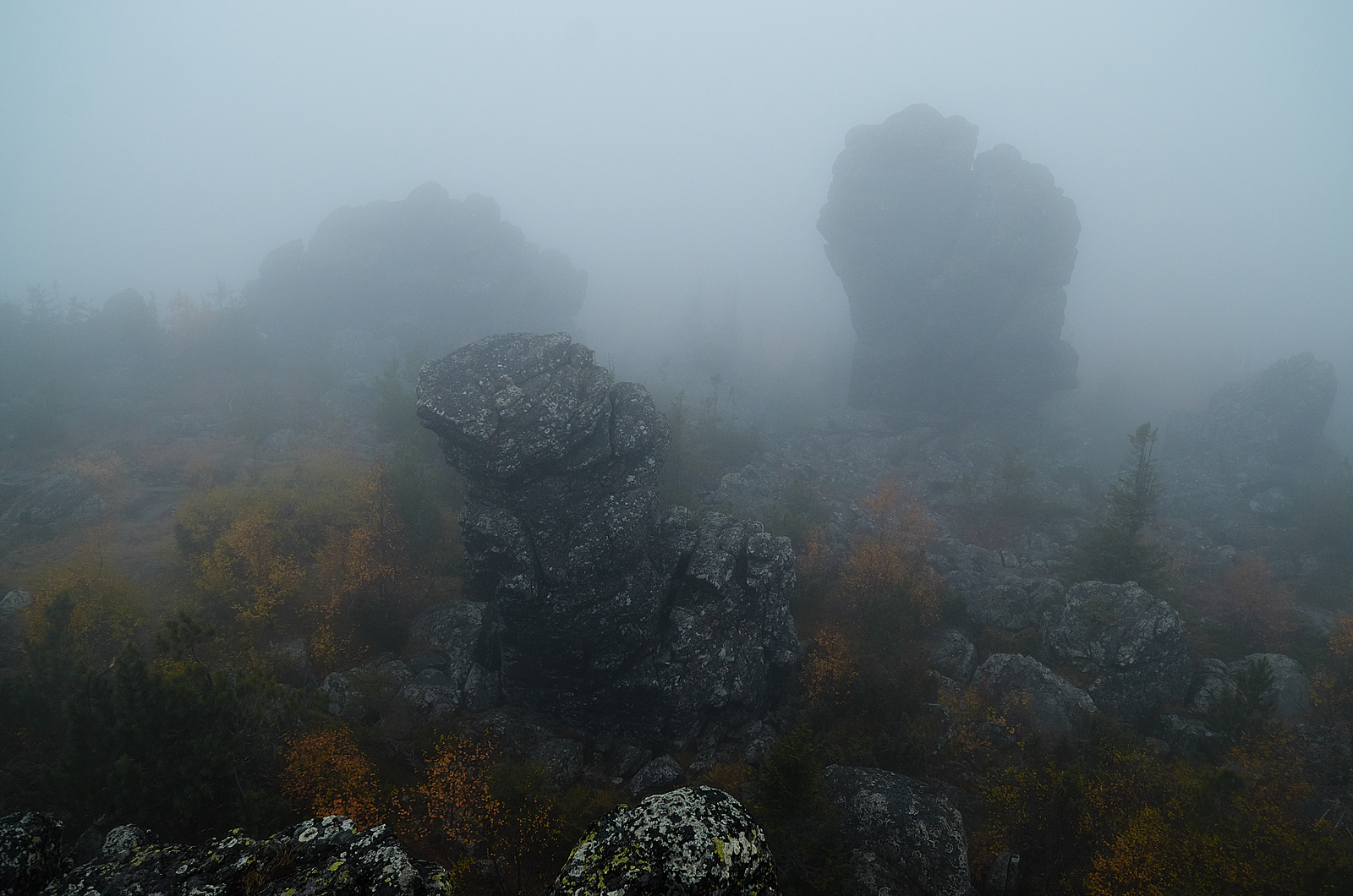 Autumn mood in the Urals. - My, The photo, Kachkanar, Temple, Buddhism, Landscape, Autumn, Sverdlovsk region, Ural mountains, Longpost