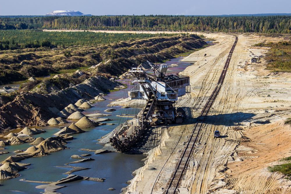 Absetzer - Excavator, Generals of the Sand Quarries, Longpost