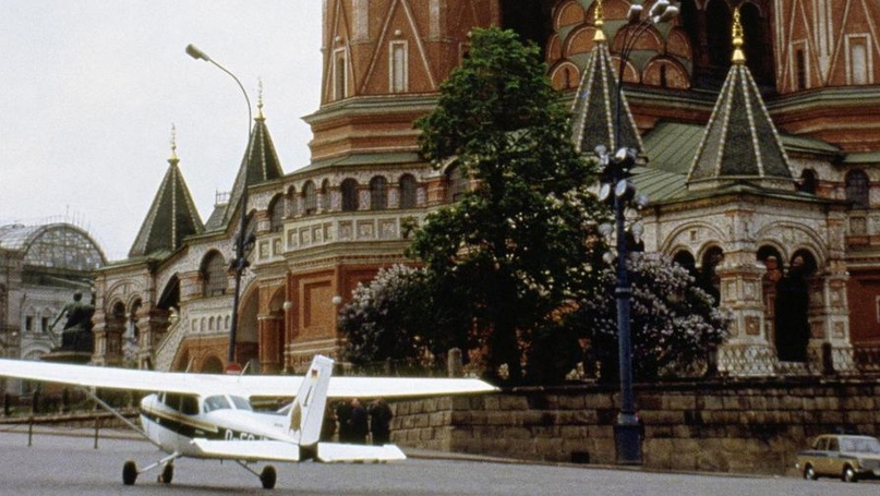 How a German teenager dismissed the entire Ministry of Defense of the USSR - My, Matthias Rust, Cessna, Flight, the Red Square, Moscow, Longpost