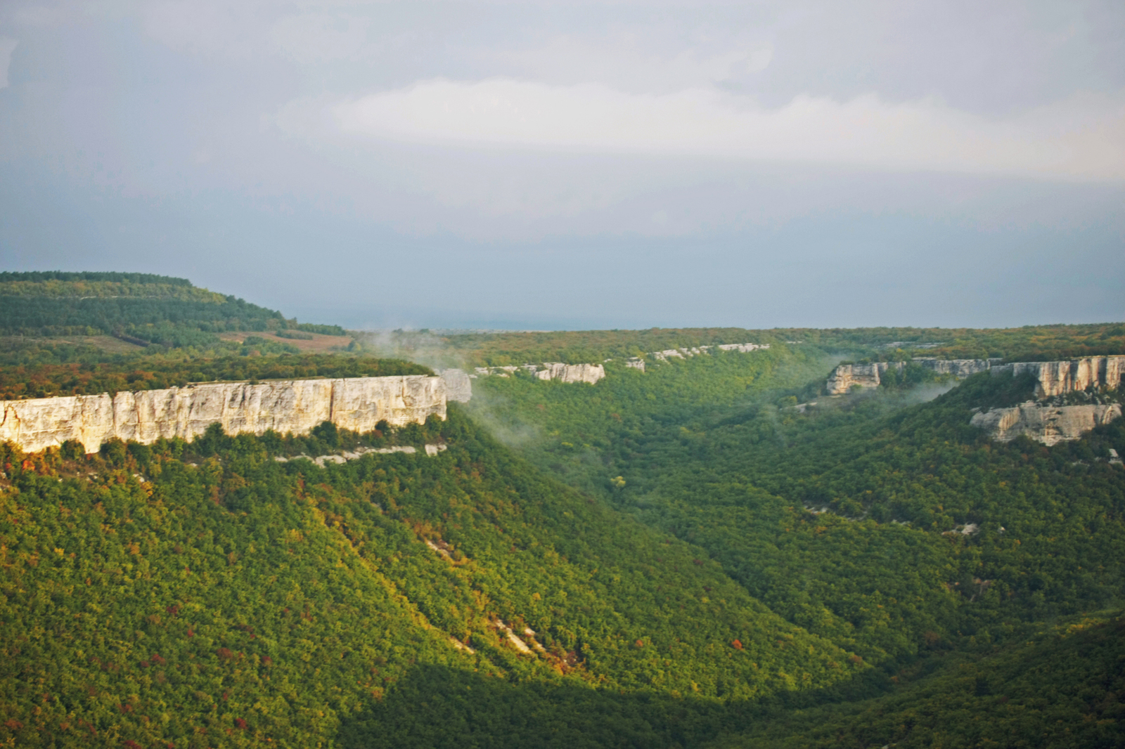 Flying over the Crimean mountains. - My, Crimea, Bakhchisarai, The photo, Height, Flight, The mountains, Morning, Tepe Kermen, Longpost