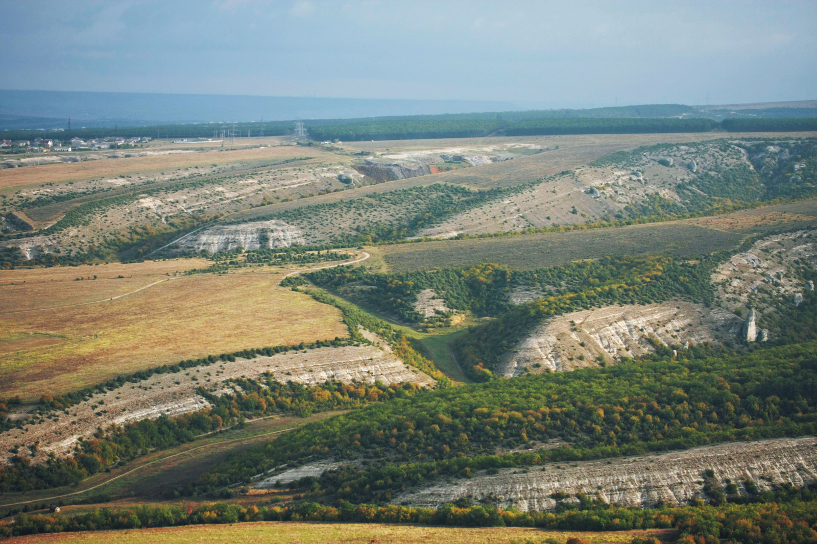 Flying over the Crimean mountains. - My, Crimea, Bakhchisarai, The photo, Height, Flight, The mountains, Morning, Tepe Kermen, Longpost