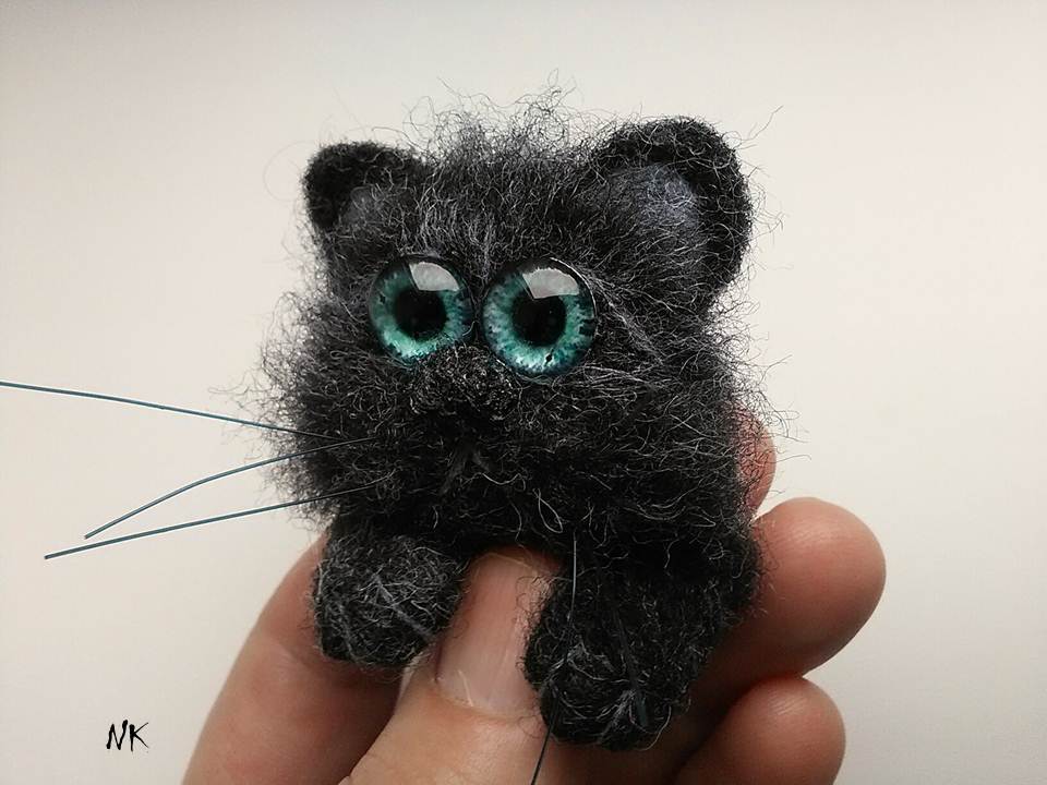 Brooch.Dry felting. Coal cat - My, Needlework without process, Longpost, Handmade, Brooch, Dry felting, cat