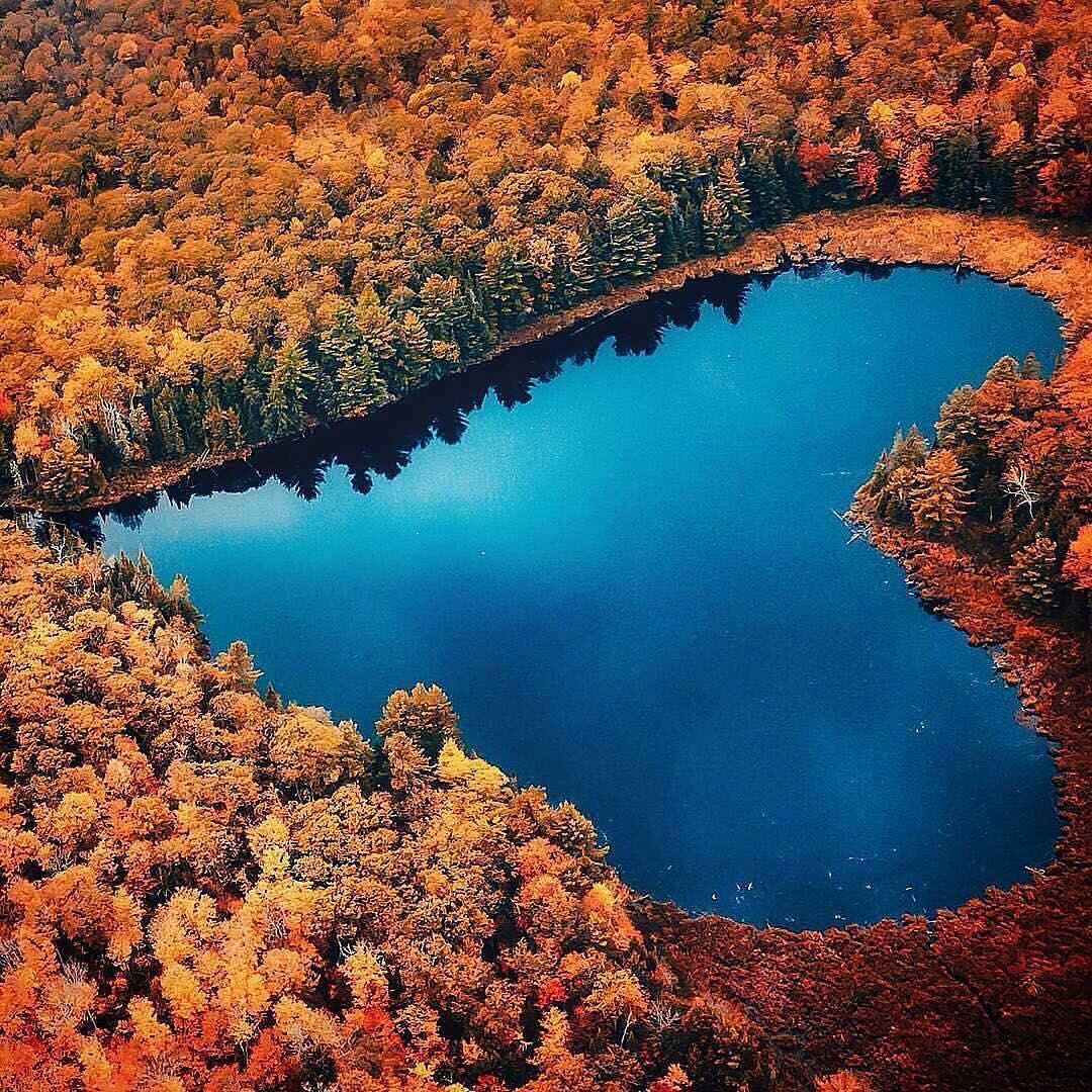 Озеро в форме сердца