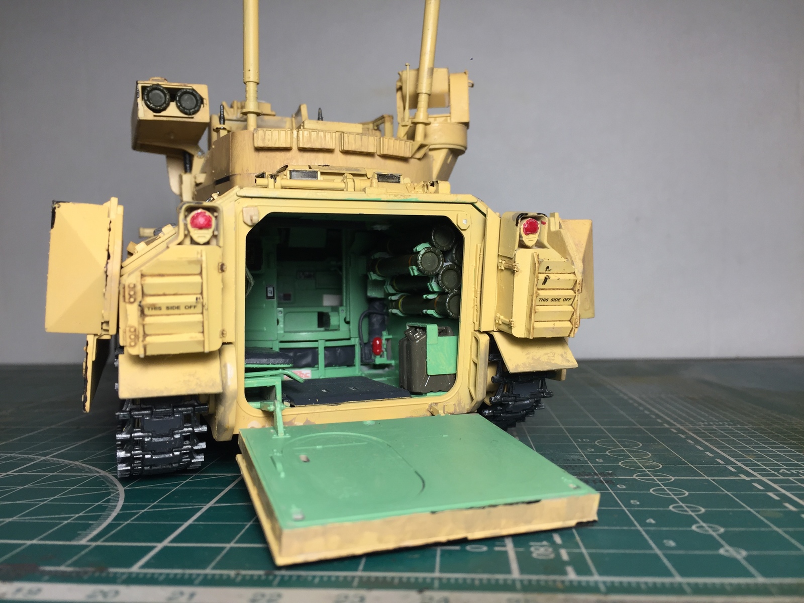 Bradley M3A3 w/busk III от Meng в 1:35 - Моё, Bradley M3A3, Моделизм, 1:35, БТТ, США, Сборка, Покраска, Meng, Длиннопост