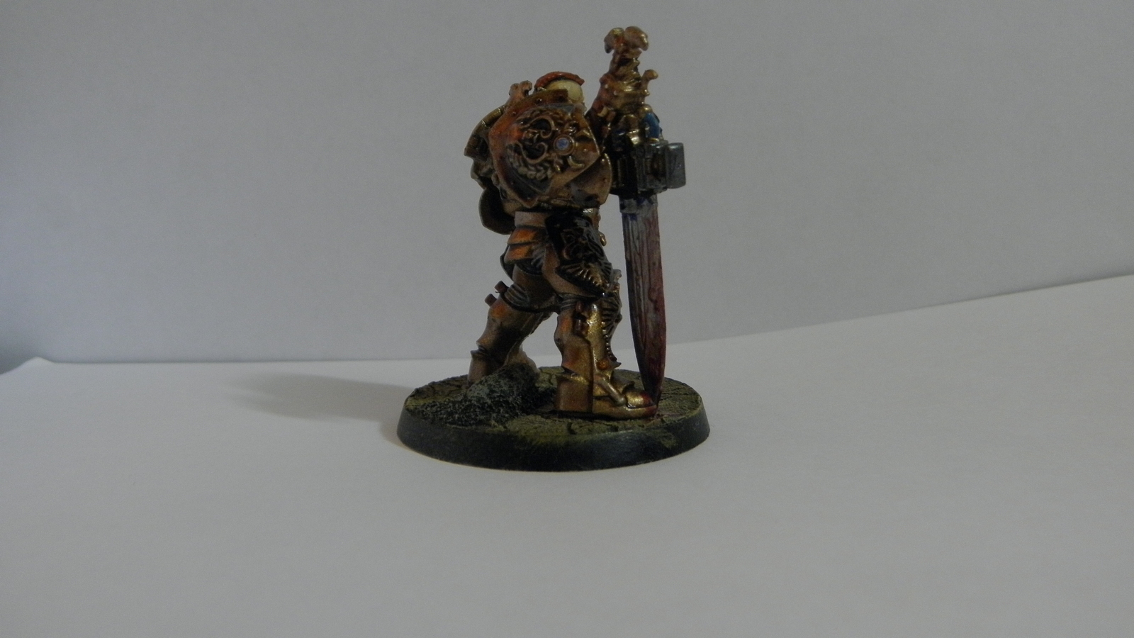 Today I finished Custodia of the emissary of the Golden Throne (on the sword is the blood of the most passionate people who want to be blacklisted by the Impi) - My, Wh miniatures, Adeptus Custodes, Warhammer 40k, Longpost