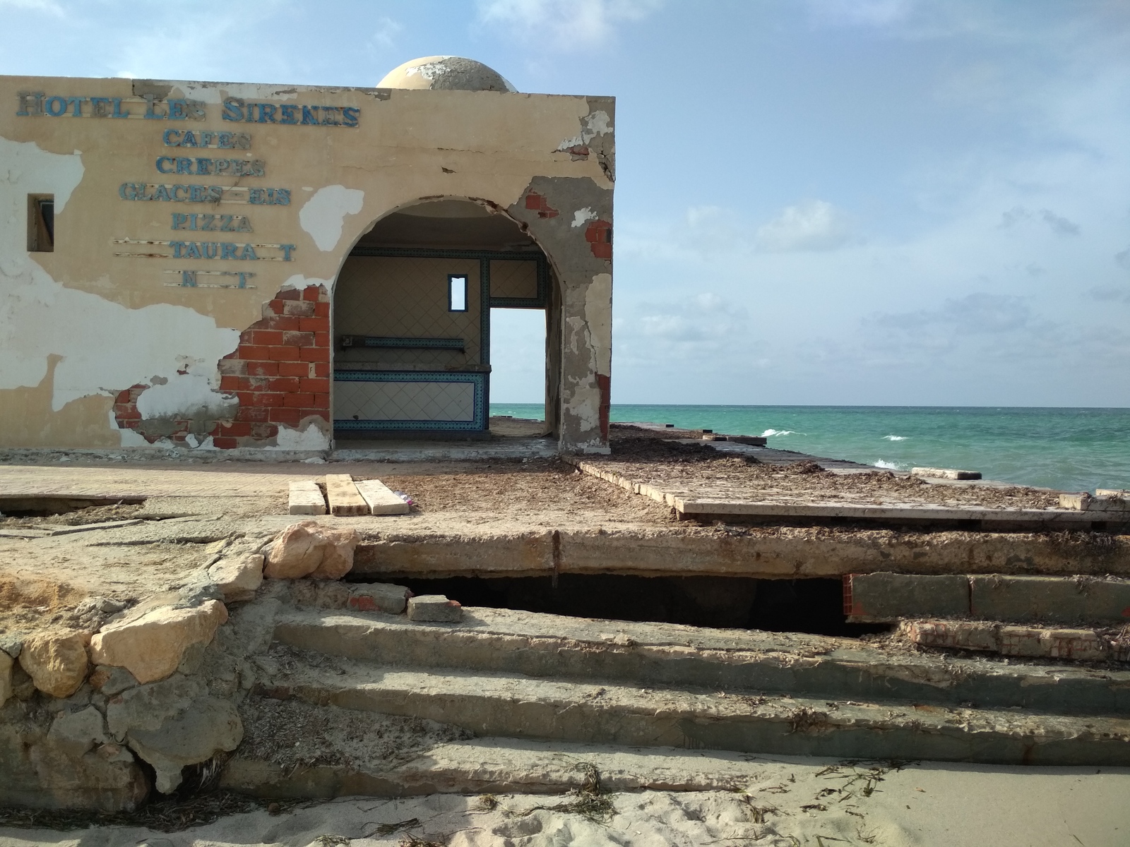 Abandoned hotel. - My, Tunisia, Abandoned, Longpost