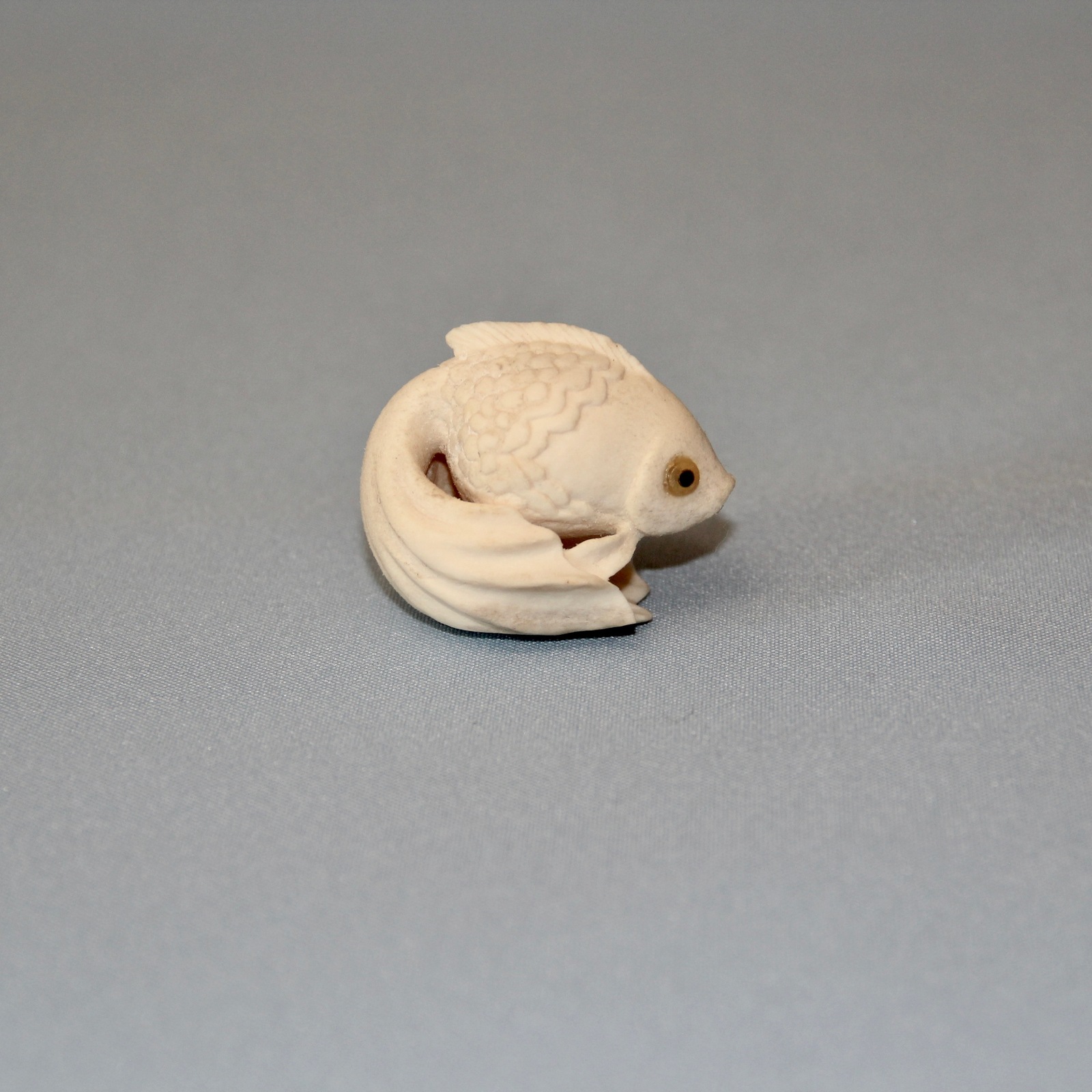 Netsuke #18 Veil goldfish - My, Netsuke, Thread, Miniature, Needlework without process, Longpost