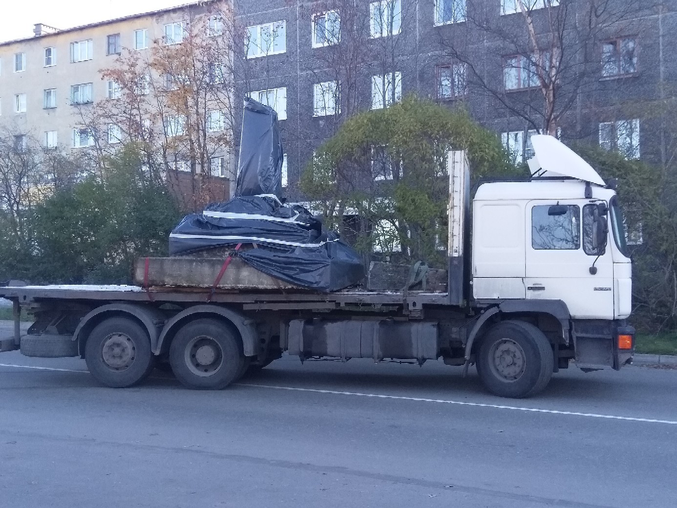 Вандализм в Мурманске - Вандализм, Мурманск, Памятник, Видео, Длиннопост