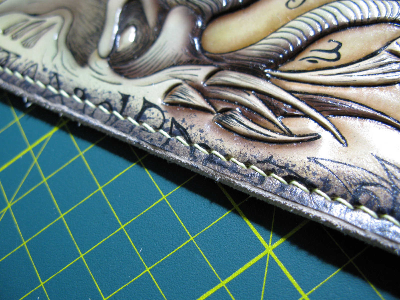 Passport cover. Painting and assembly. - My, Leather, Paints, Assembly, Tutorial, Cthulhu, Cover, Longpost