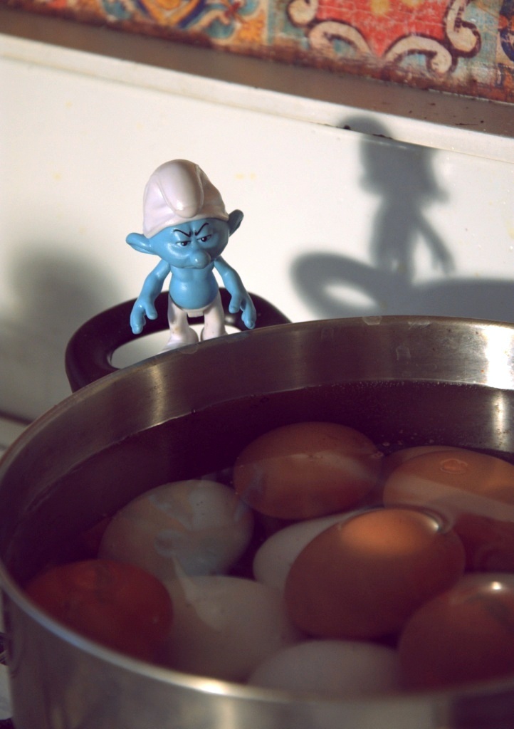 Smurf and EASTER. - My, The smurfs, Easter eggs, Photographer, Macro photography, Easter eggs, Longpost