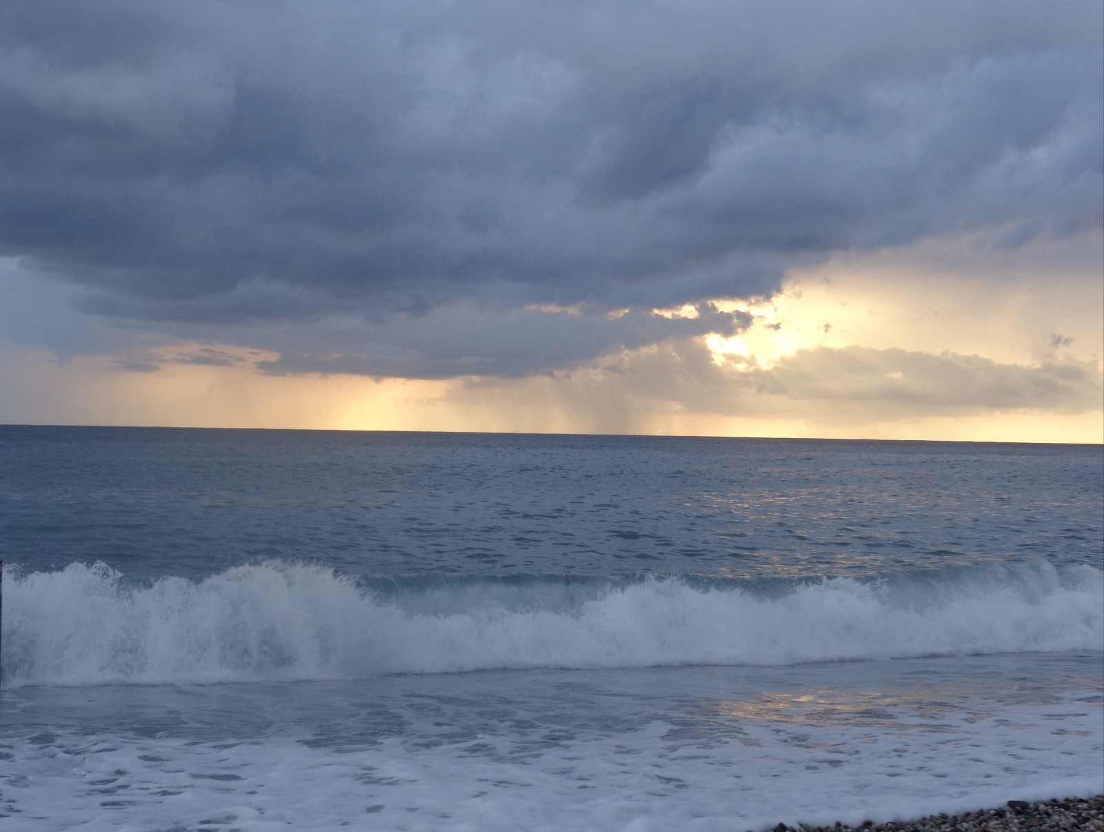 Black Sea - My, Beginning photographer, Black Sea, , Landscape, Sky, The sun, Wave, The clouds, Longpost, Salt water