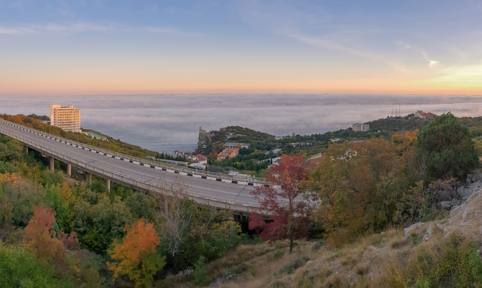 Вчерашний закат на Южном берегу Крыма. - Моё, Крым, Закат, Ласточкино гнездо, Море, Тучи