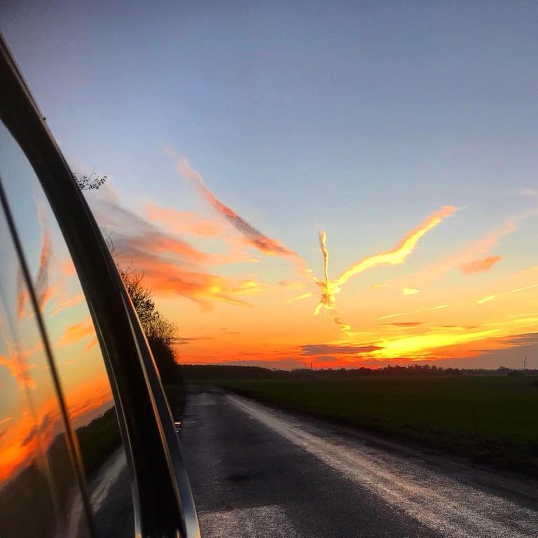 The clouds look like a bird - The photo, Sky, Clouds, Reddit, Pareidolia