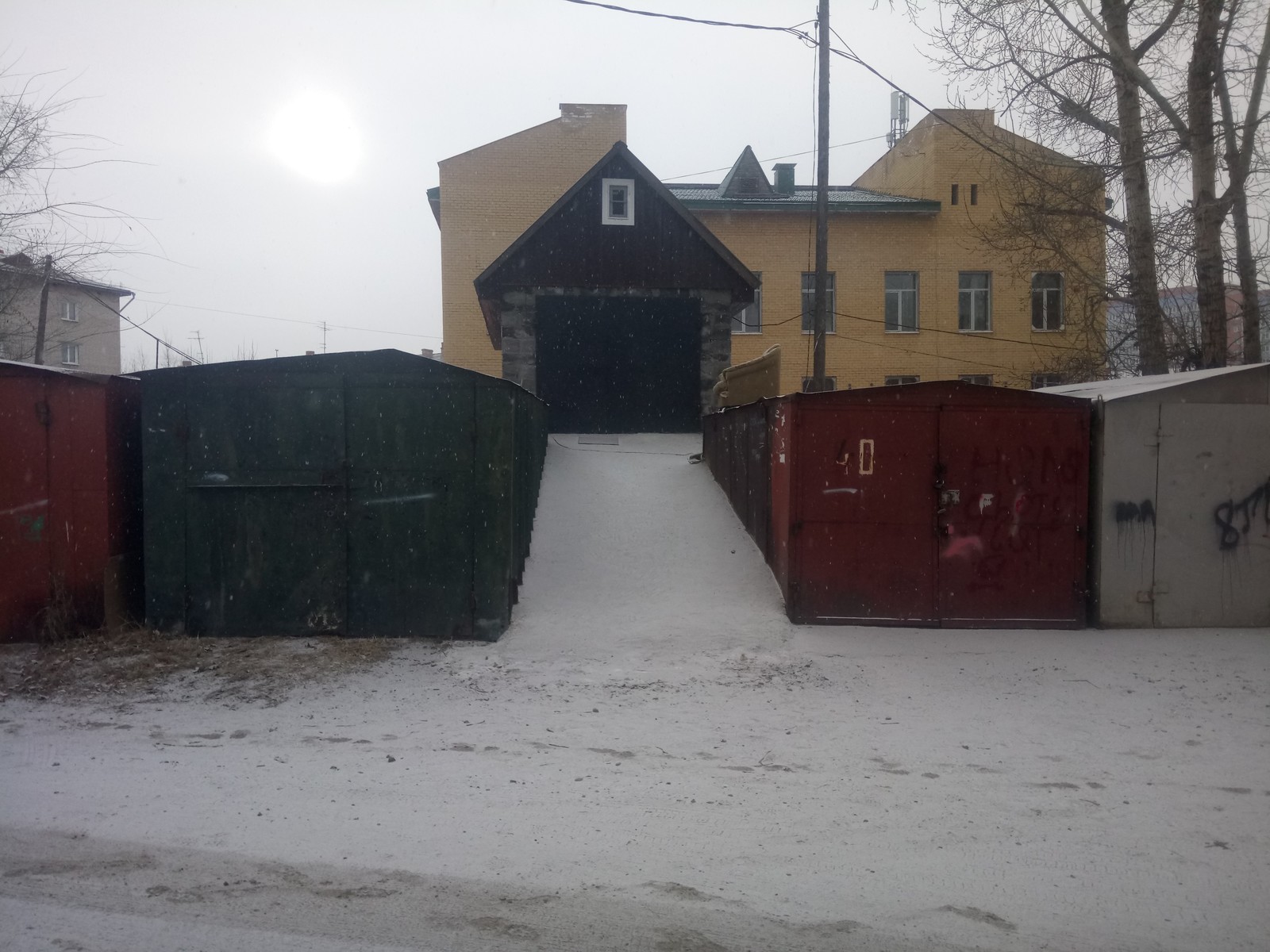 Double storey double sided garage - My, Garage, The photo, Birdhouse