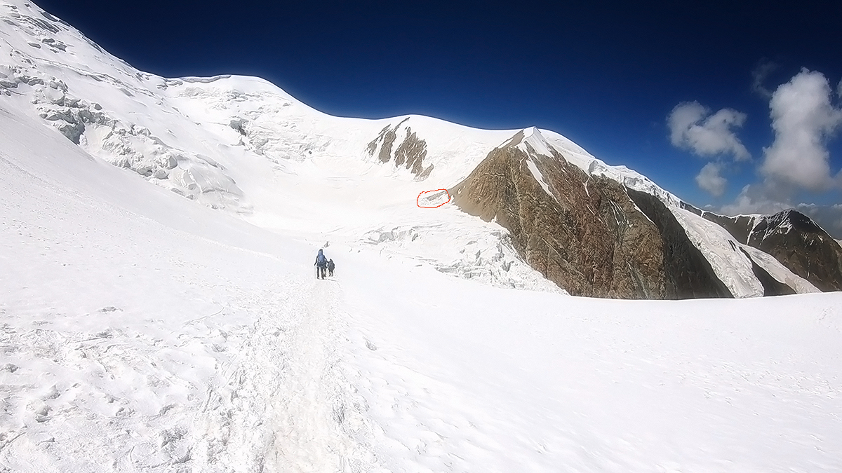 Independent ascent to Lenin Peak 7134m. [Part III. ABC, Yukhin peak, camp 2] - My, Mountaineering, Mountain tourism, Climbing, Pamir, Lenin Peak, Travels, Extreme, Longpost