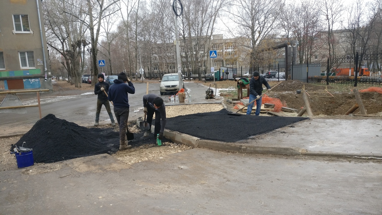 Укладка асфальта в Рязани в ЗЕМЛЮ!!!! - Рязань, Дорога, Дорожные рабочие, Асфальт