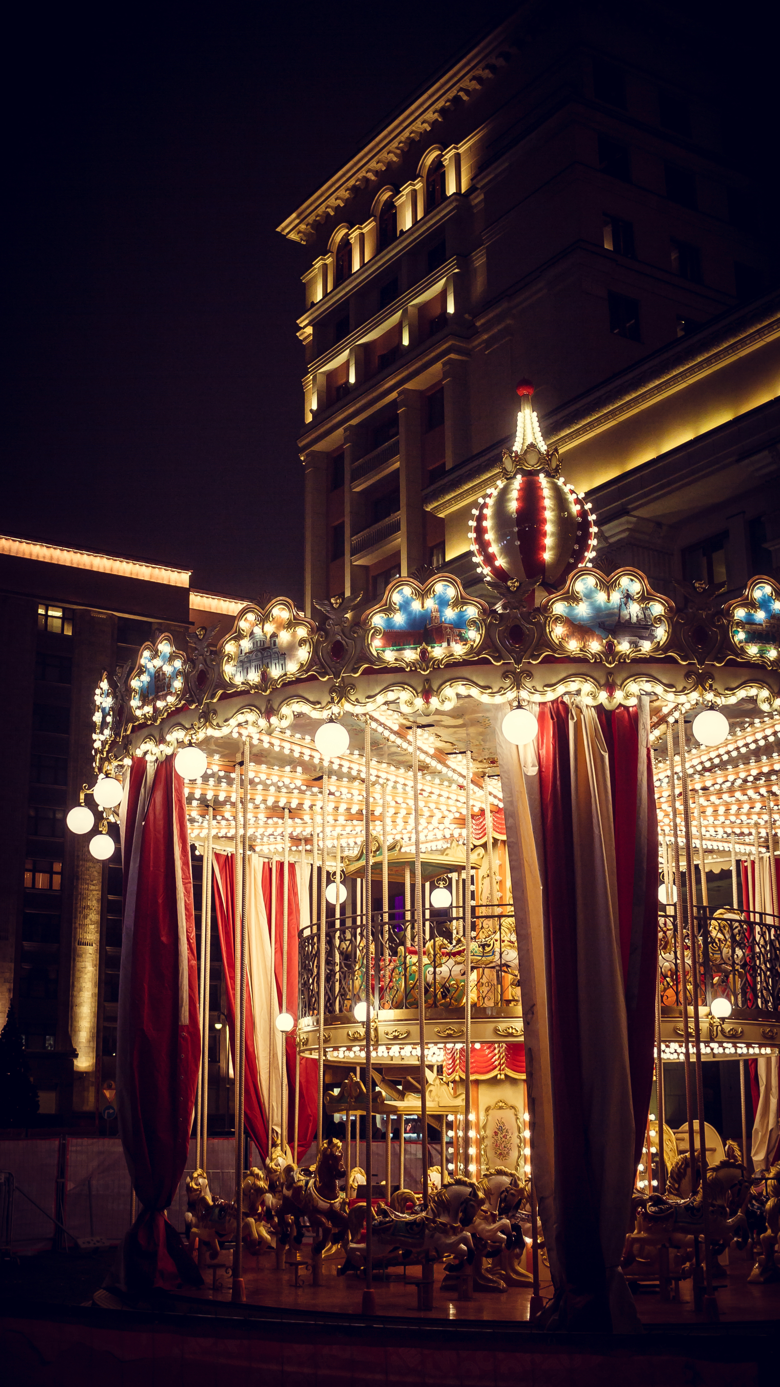 New Year mood has arrived! - Moscow, Manezhnaya square, Canon, Canon 7d, Carousel, Winter, Longpost