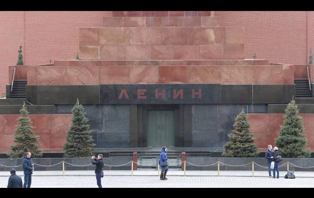 The Prosecutor General's Office was asked to check the proposal to replace Lenin's body with a copy - Lenin, General Prosecutor's Office, news, Communists