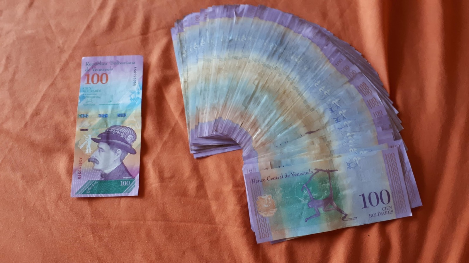 New Venezuelan Bolivars - Venezuela, , Money