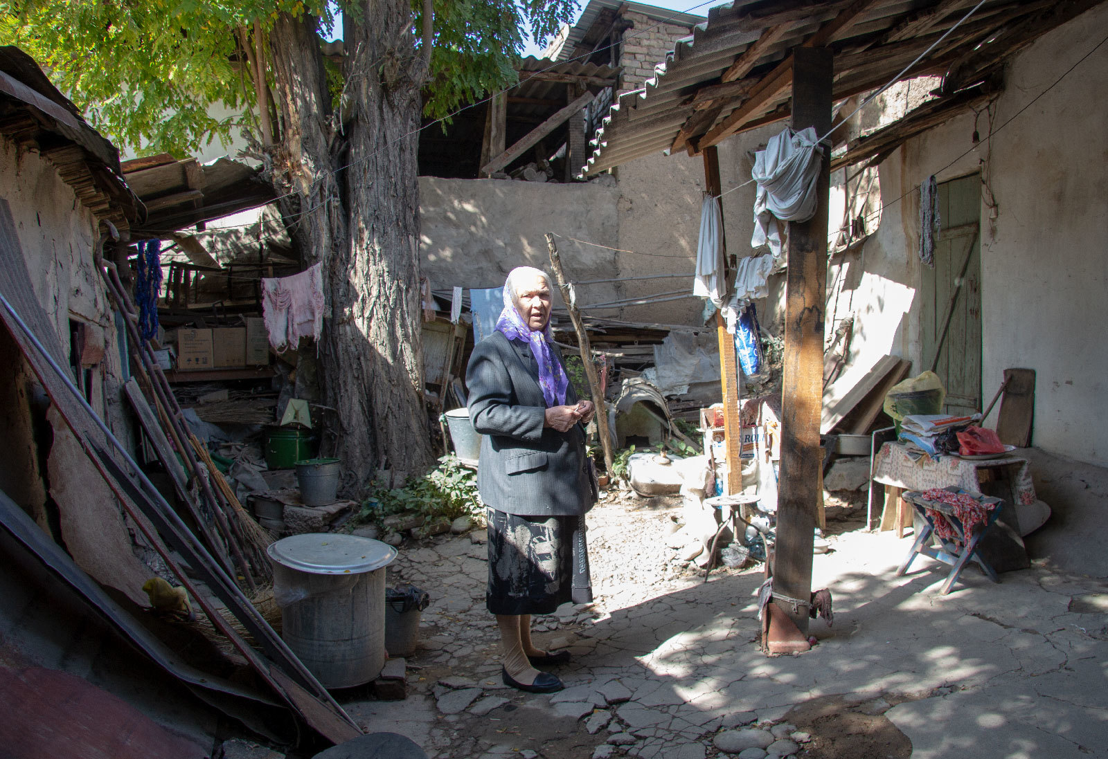 После россия в таджикистан. Душанбе нищета. Таджикистан деревня. Бедность в Таджикистане. Таджикистан жизнь простых людей.