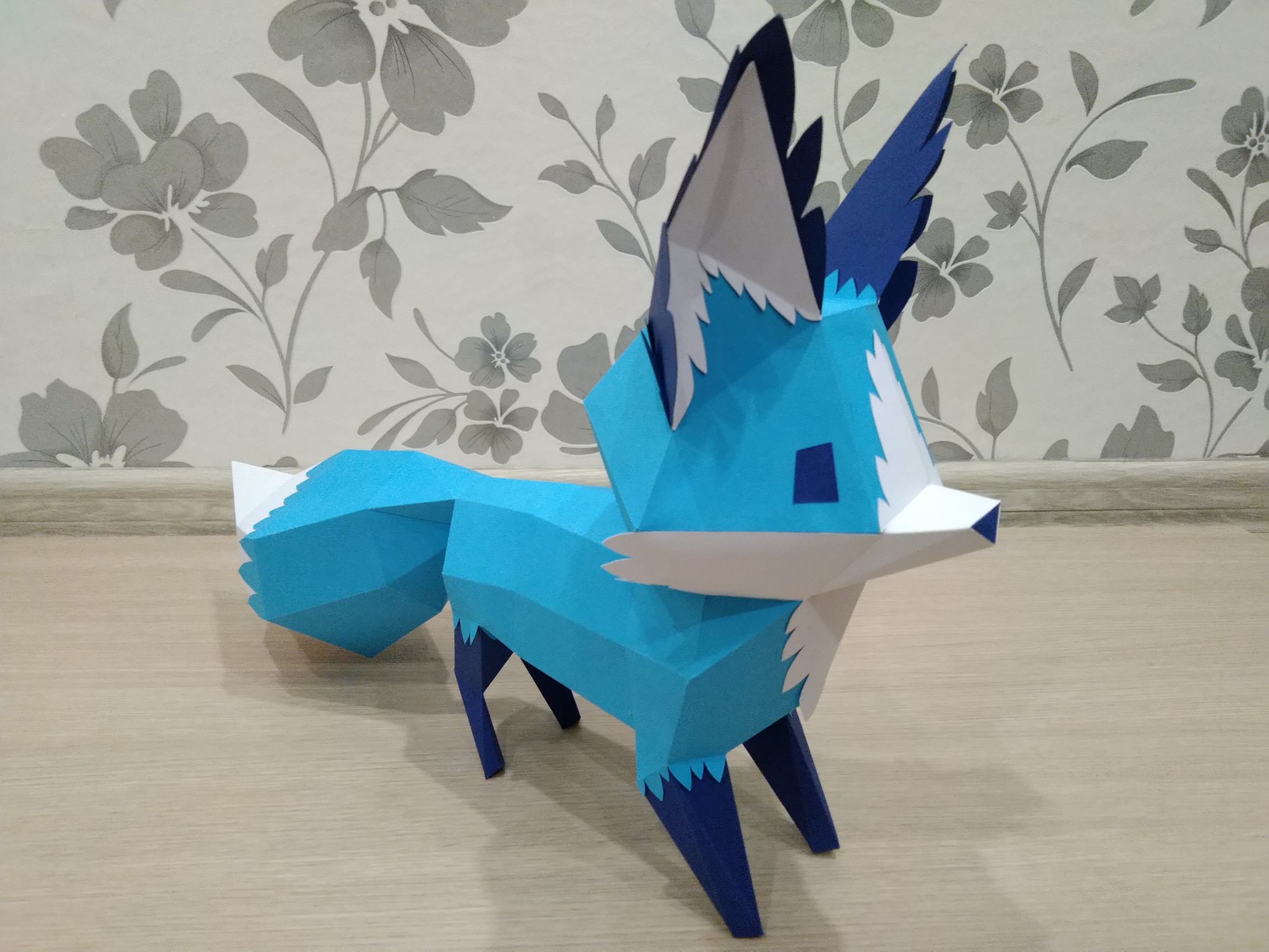 Бумажное моделирование: низкополигональные модели - Моё, Papercraft, Лиса, Кот, Утка, Рукоделие без процесса, Фотография, Длиннопост