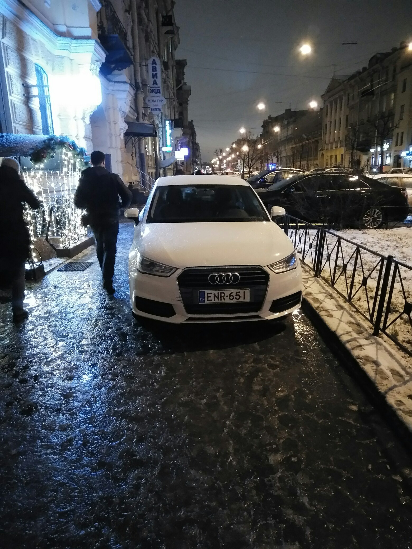 Enchantingly parked our Finnish guest! - My, Parking Wizard, Saint Petersburg, Rudeness, Longpost, Sidewalk, Fin, Parking