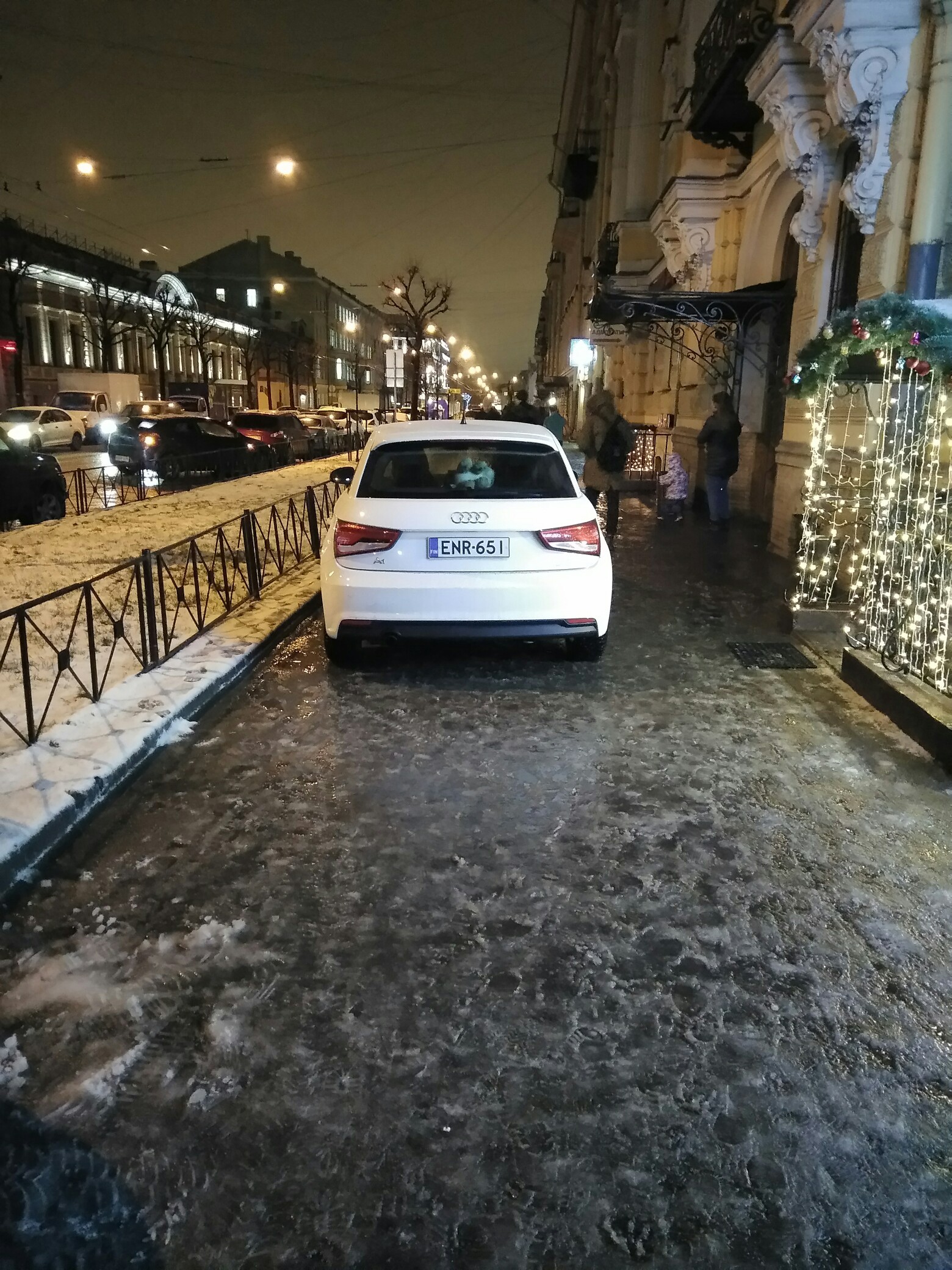 Enchantingly parked our Finnish guest! - My, Parking Wizard, Saint Petersburg, Rudeness, Longpost, Sidewalk, Fin, Parking