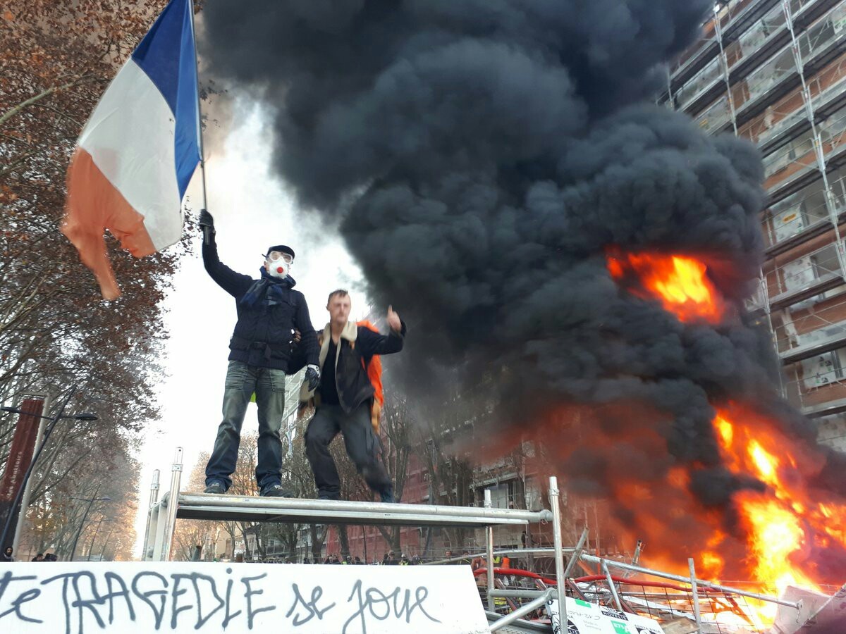 France today - France, Paris, Protest actions, Politics, Longpost, Negative