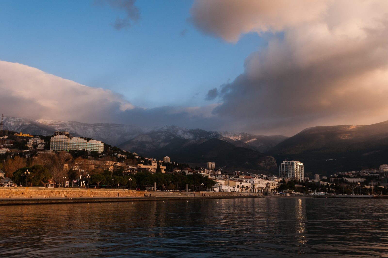 Winter in Yalta - My, The photo, Landscape, Black Sea, Yalta, Winter, Longpost