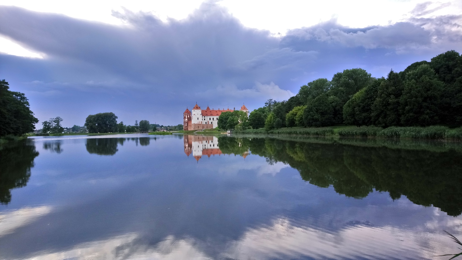 Mir Castle. - My, Peace, Mir Castle, Republic of Belarus, The photo, Mobile photography, Longpost