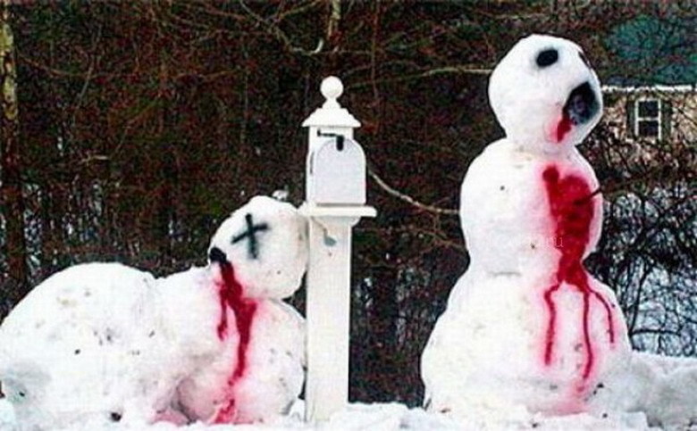 The hard life of a snowman... - Winter, Snow, snowman, Blood, Pain, Road accident, Longpost