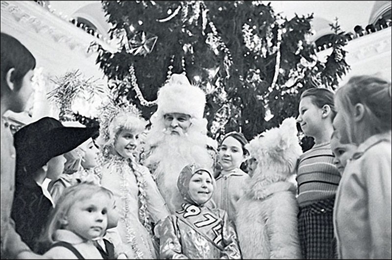 Photo with Soviet Santa Claus - Accordion, Father Frost, New Year, , The photo, Nostalgia, Longpost, Repeat